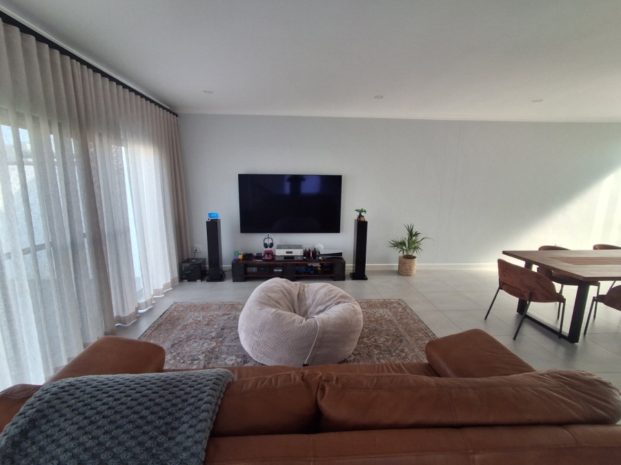 4 Bedroom Property for Sale in Sandown Western Cape